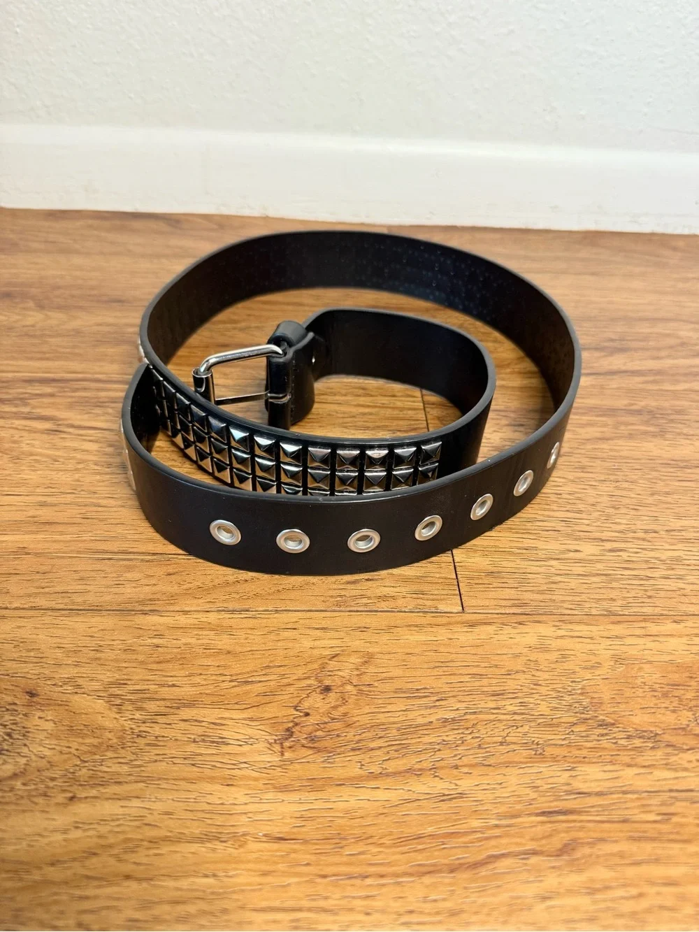 Black Studded Faux Leather Belt Silver Pyramid Studs 44